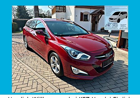 Hyundai i40 cw 1.7 CRDi Style 100kW Automatik/Navi/Xenon