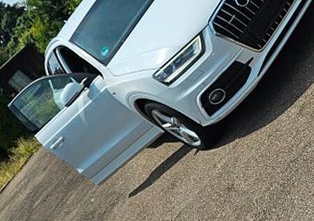 Audi Q3 2.0 TDI S tronic quattro -3x S-Line