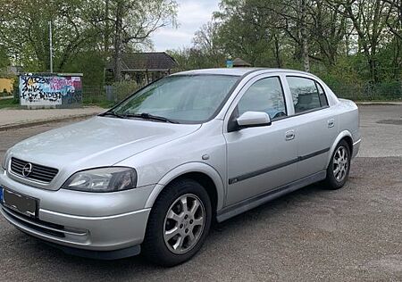 Opel Astra 1.6 Njoy Njoy