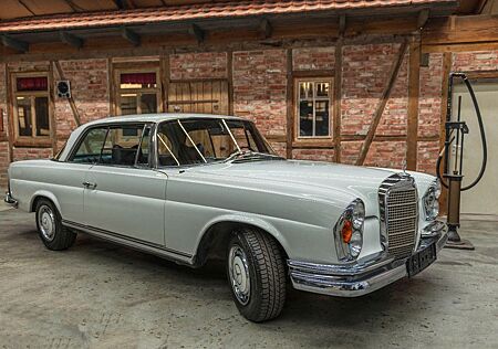 Mercedes-Benz 280 SE / C /8 Coupé, W 111