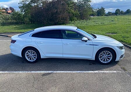 VW Arteon Volkswagen 2.0 TDI SCR DSG -