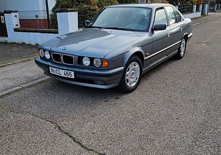BMW 525i Limousine