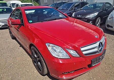 Mercedes-Benz E 200 E -Klasse Coupe CGI BlueEfficiency