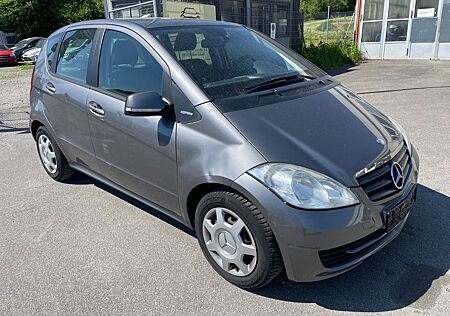 Mercedes-Benz A 180 ELEGANCE BlueEFFICIENCY
