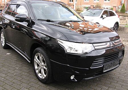Mitsubishi Outlander Intense ClearTec 4WD