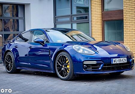 Porsche Panamera GTS
