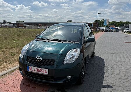 Toyota Yaris Executive