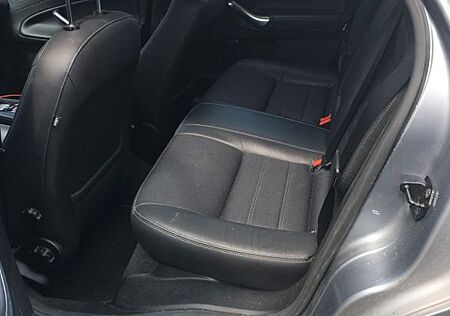 Ford Mondeo 2,0 Titanium