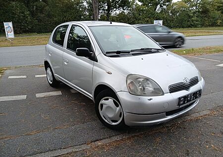 Toyota Yaris 5 turig, servo