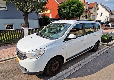 Dacia Lodgy Laureate