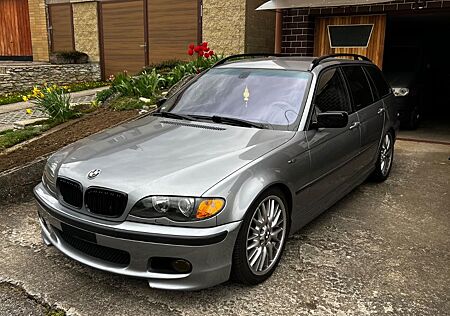 BMW 320i touring -