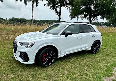 Audi RS Q3 RSQ3 2.5 TFSI S tronic quattro -