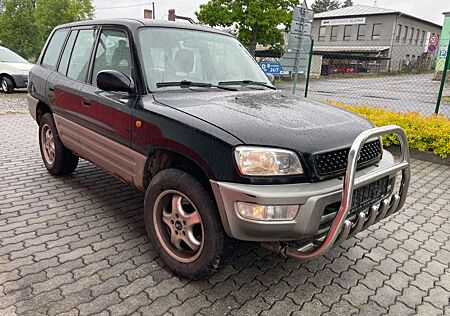 Toyota RAV 4 2.0 4x4