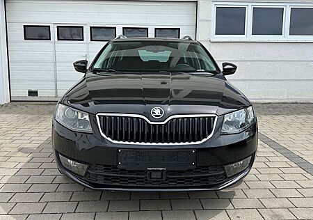 Skoda Octavia Combi Style Xenon Pano NaVi