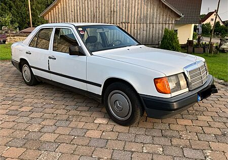Mercedes-Benz 200 200D, W124 kein E200D