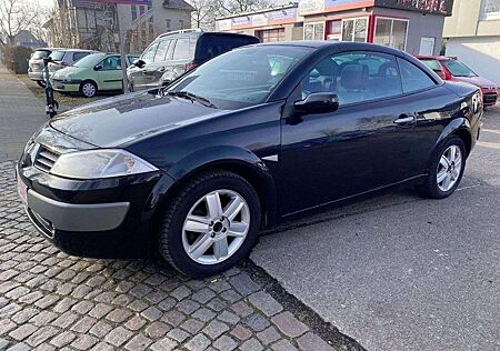 Renault Megane 2.0 Cabriolet LEDER-PANORAMA-KLIMAAUTOMAT