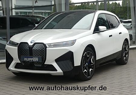 BMW iX xDrive50 Sportpak.AHK°LASER°PANO°22"-Massage
