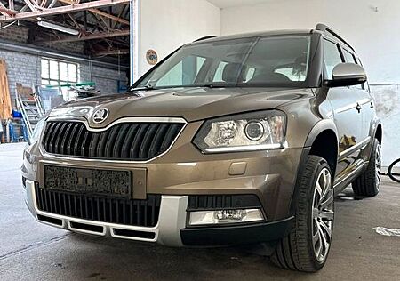Skoda Yeti 2.0 TDI 4x4 DSG Elegance Outdoor Elegan...