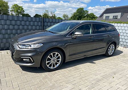 Ford Mondeo Turnier Titanium AWD AHK Standhzg Pano