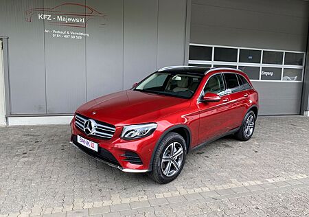 Mercedes-Benz GLC 300 4Matic//360°//Panorama//Keyless