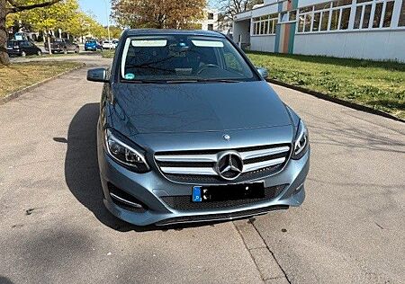 Mercedes-Benz B 200 d DCT Urban