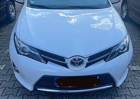 Toyota Auris Edition 2,0 D-4D