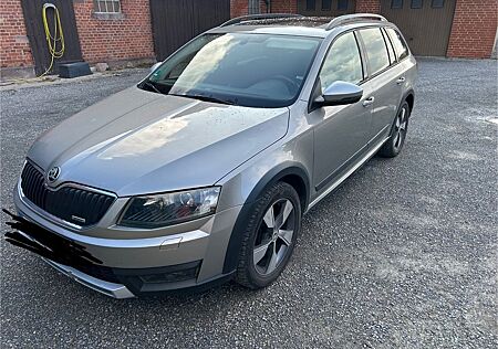Skoda Octavia 2.0 TDI DSG 4x4 Scout Combi Scout