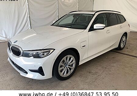 BMW 330e T xDrive ACC+/PANO/COCKP-PRO/LED/KAMERA