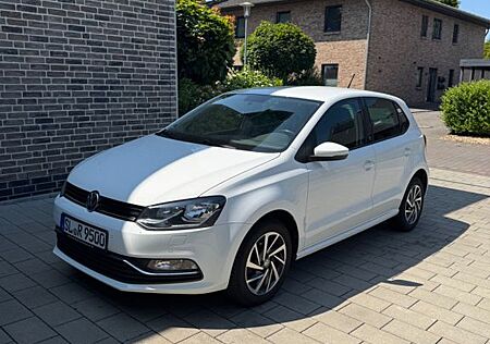 VW Polo Volkswagen 1.0 44kW SOUND - Top gepflegt