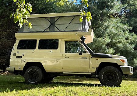 Toyota Land Cruiser GRJ78 Camper-Cruiser Einzelstück