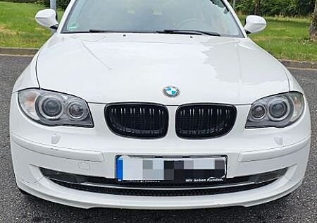 BMW 116i - Tüv & Scheckheft, Xenon, Unfallfrei