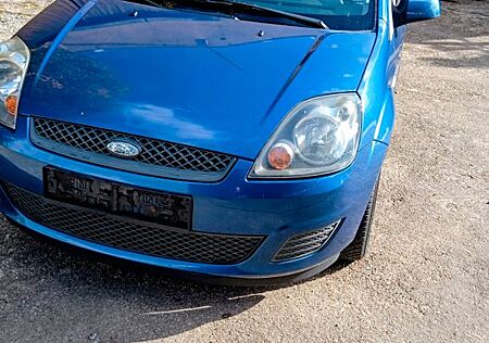 Ford Fiesta gebraucht kaufen Ford Fiesta 1,4 TDCi