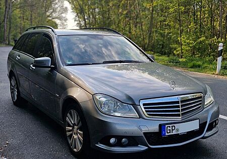 Mercedes-Benz C 180 CDI T BlueEFFICIENCY - TÜV - SERVICE
