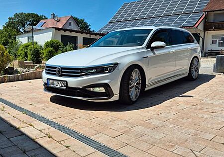 VW Passat Variant Volkswagen 2.0 TSI OPF DSG 4MOTION Elega...