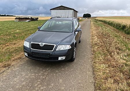 Skoda Octavia Combi 1.6 FSI Ambiente Ambiente