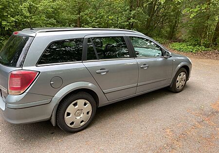 Opel Astra Caravan 1.6 -TÜV NEU