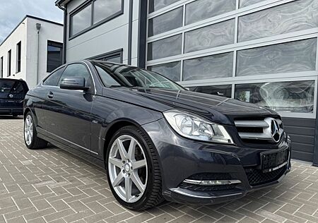 Mercedes-Benz C 180 Coupe Autom. PANORAMA LEDER NAVI
