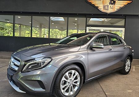 Mercedes-Benz GLA 200 CDI DCT Style XENON/NAVI/PTS/SZH/T-LEDER