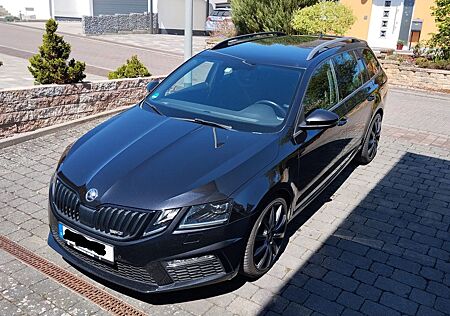 Skoda Octavia 2.0 TDI SCR DSG RS Combi RS