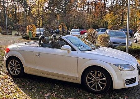 Audi TT Roadster 1.8 TFSI S tronic -