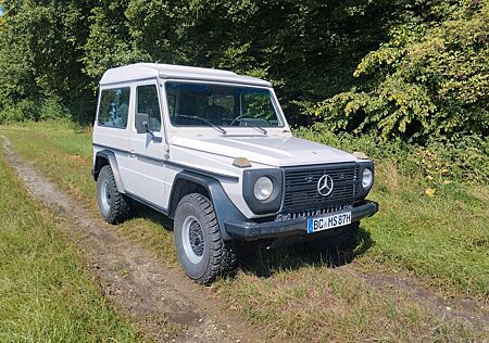 Mercedes-Benz G 300