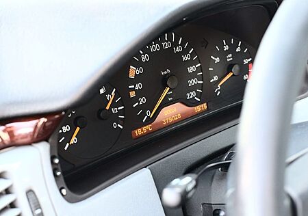 Mercedes-Benz E 300 D ELEGANCE Elegance