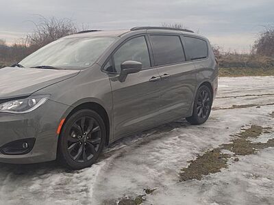 Chrysler Pacifica S 3.6 V6 | 291 PS