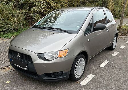 Mitsubishi Colt 1.1 - Zuverlässiger Kleinwagen