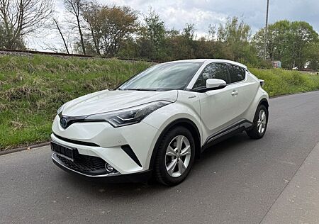 Toyota C-HR Hybrid Lounge , mit Anhängerkupplung