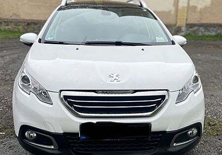 Peugeot 2008 gebraucht kaufen Peugeot 2008 1.2 Urban Move PureTech 110 Urban Move