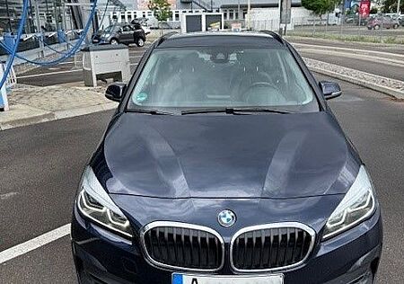 BMW 2er 220 Active Tourer 220d xDrive Steptronic Adv...
