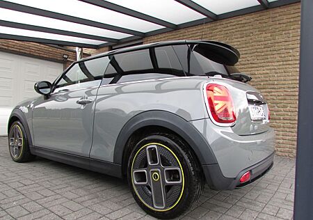 Mini Cooper SE Classic Trim Classic Trim Navi ALU Top