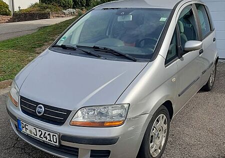 Fiat Idea 1.4 16V Dynamic Dynamic