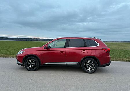 Mitsubishi Outlander 2.2 DI-D Edition 100+ 4WD Automati...